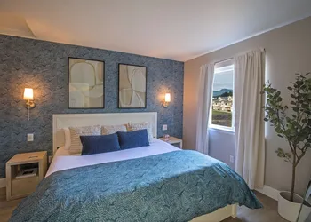 Black Sands Inn hotel thumbnail 8