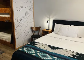 Jackalope Motor Lodge hotel thumbnail 8