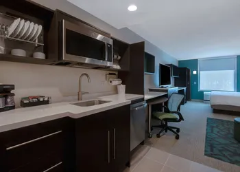 Home2 Suites By Hilton Fayetteville North hotel thumbnail 8