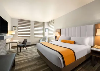 Hotel Marguerite Anaheim/Garden Grove, Trademark Collection by Wyndham hotel thumbnail 5