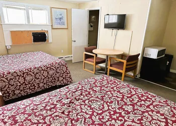 Love Hotels Timberline By OYO Lake Superior hotel thumbnail 6