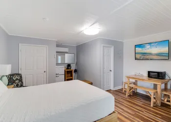 Anchor Inn Motel hotel thumbnail 4