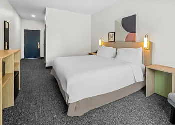Spark by Hilton Sumter hotel thumbnail 6