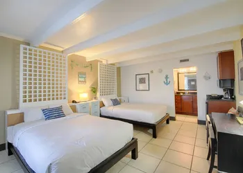 115 Little Harbor Inn hotel thumbnail 3