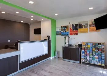 Studio 6 Barstow, CA hotel thumbnail 2