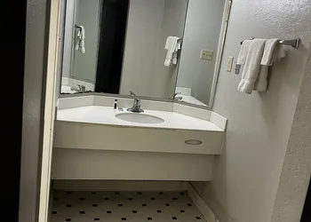 Relax Inn & Suite hotel thumbnail 7