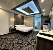 Comfeeni Inn and Suites hotel detail image 7