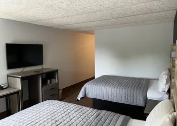 Essence Express Wayne hotel thumbnail 7
