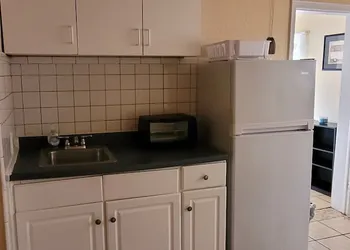 Best Quality Inn hotel thumbnail 2