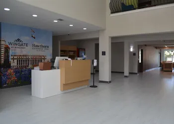 Wingate by Wyndham College Station South hotel thumbnail 2
