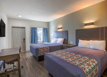Sunrise Inn by OYO Titusville FL hotel thumbnail 8