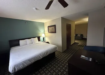 Baymont Inn & Suites by Wyndham Lincoln NE hotel thumbnail 8