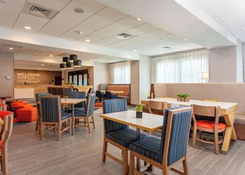 Hampton Inn Marianna I-10 hotel thumbnail 2