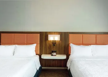 Hampton Inn Marianna I-10 hotel thumbnail 7