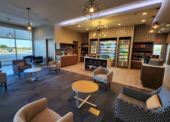 La Quinta Inn & Suites by Wyndham Del Rio hotel thumbnail 7