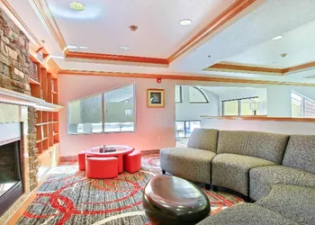 Holiday Inn Express and Suites Meridian-Boise west by IHG hotel thumbnail 2