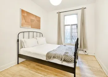 La Maison Du Mile-End hotel thumbnail 2