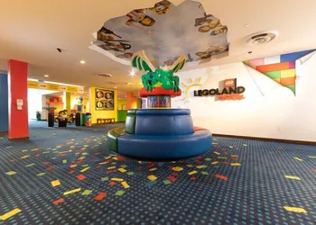 LEGOLAND Hotel NEW York hotel thumbnail 2