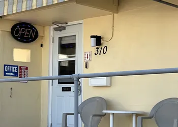 Expo Motel hotel thumbnail 2
