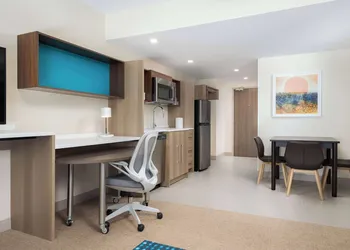 Home2 Suites by Hilton Boston Franklin hotel thumbnail 5