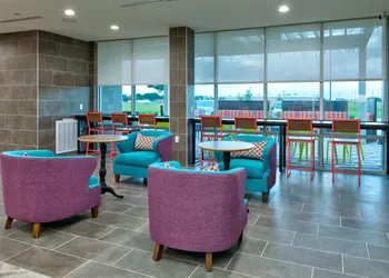 Home2 Suites By Hilton El Campo hotel thumbnail 2