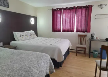 Three Islands Motel hotel thumbnail 6