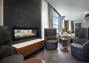 Courtyard By Marriott Nanaimo hotel thumbnail 3