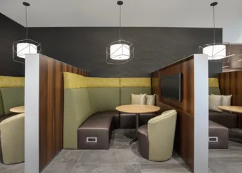 Courtyard By Marriott Nanaimo hotel thumbnail 4
