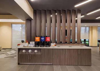 Tru By Hilton Destin hotel thumbnail 5