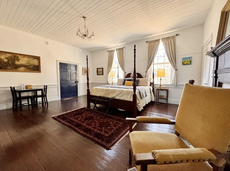The Sunnyside Sisters Bed and Breakfast hotel detail image 6