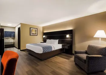 Suburban Studios Millville hotel thumbnail 5