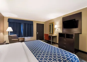 Suburban Studios Millville hotel thumbnail 7