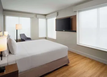 Hyatt Place Melbourne Airport hotel thumbnail 8