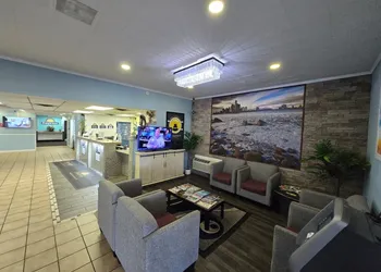Travelodge by Wyndham Livonia/Canton/Novi Detroit Area hotel thumbnail 3