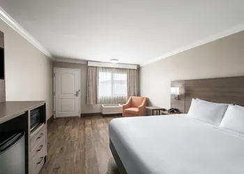 Solara Inn and Suites hotel thumbnail 5