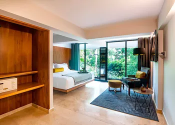 Hotel Luca hotel thumbnail 5