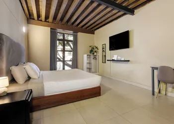Colmena Hotel CDMX Centro hotel thumbnail 4