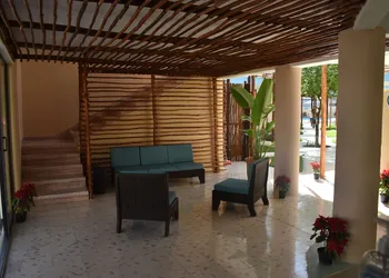 Luna Azul by Uvas hotel thumbnail 3