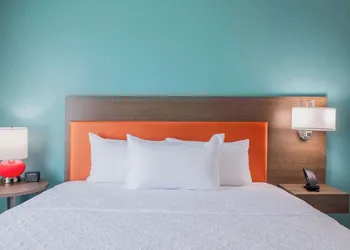 Home2 Suites By Hilton Kingsland hotel thumbnail 8