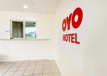 Oyo Hotel San Antonio Lackland AFB/Seaworld Hwy 90 W hotel thumbnail 4