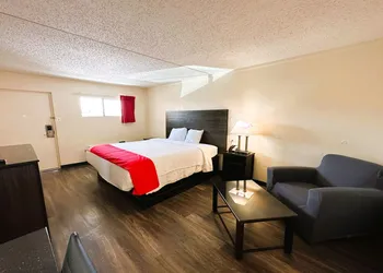 Oyo Hotel San Antonio Lackland AFB/Seaworld Hwy 90 W hotel thumbnail 6