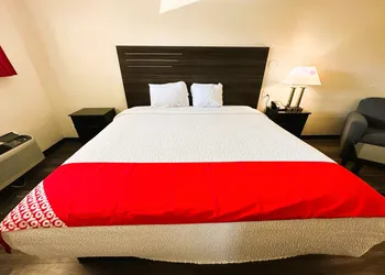 Oyo Hotel San Antonio Lackland AFB/Seaworld Hwy 90 W hotel thumbnail 7