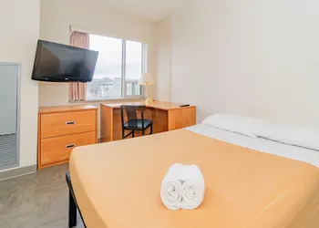 University of Ottawa Residence hotel thumbnail 6