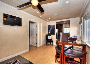 The Retreat in Laguna Beach hotel thumbnail 4