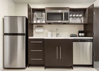 Home2 Suites By Hilton Cheyenne hotel thumbnail 8