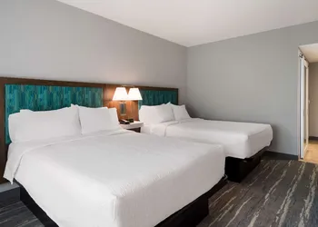 Hampton Inn Concord hotel thumbnail 5