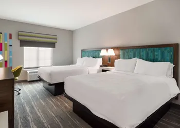 Hampton Inn Concord hotel thumbnail 6