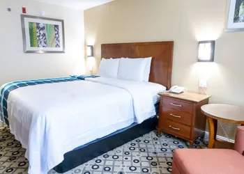 Days Inn By Wyndham College Park Atlanta Airport South hotel thumbnail 5