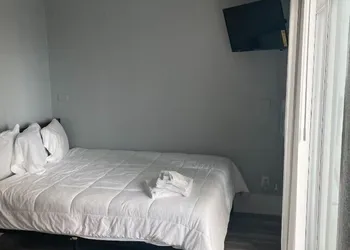 Blue Palmetto Vacation Rentals hotel thumbnail 2