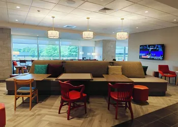 Home2 Suites by Hilton Bristol hotel thumbnail 2